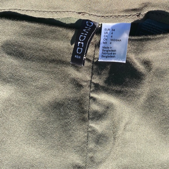 3 pair of pants - Picture 4 of 6